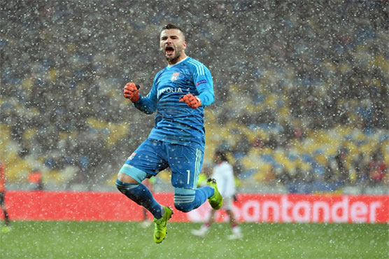 Lyon in winter wonderland after sealing Champions League last-16 berth