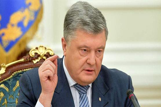 Poroshenko announces end to martial law in Ukraine