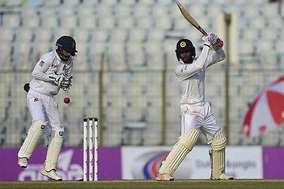 De Silva hits ton in strong Sri Lankan reply