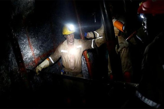 950 gold miners trapped underground in S.Africa
