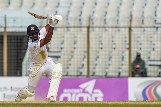 Bangladesh struggle after Sri Lanka declare at 713-9