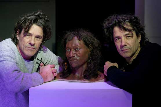 DNA shows first modern Briton had dark skin, blue eyes