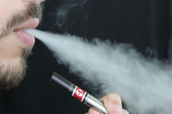 Vaping may boost pneumonia risk: study