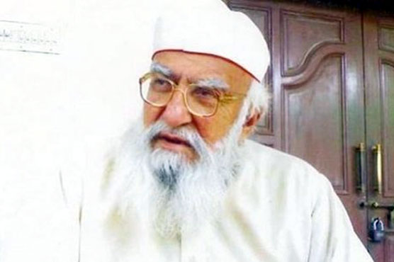 Pir Sialvi suffers heart attack in Sargodha