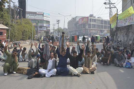 Blind protesters sit-in enters third day on Mall Road