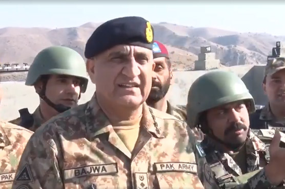 Army Chief Bajwa lays wreath at Shuhada Monument in North Waziristan