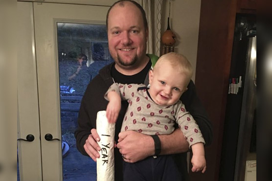 Kid wit: Dad measures baby's growth with cheesesteaks