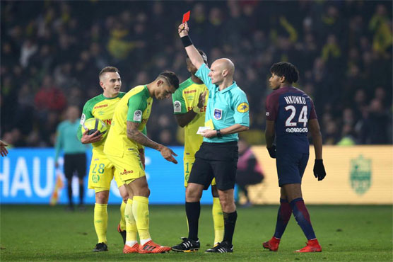 Football: Bizarre red card overshadows PSG win at Nantes