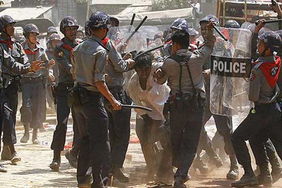 Seven ethnic Rakhine killed as Myanmar police fire on riot