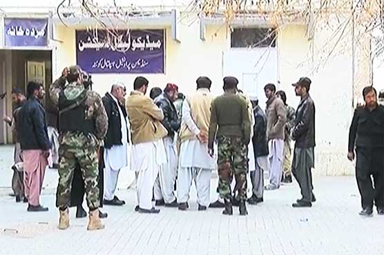 Two policemen martyred as suspects open fire in Quetta