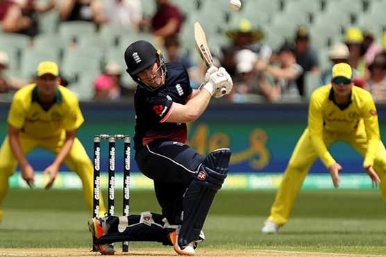 Woakes saves England from disaster in fourth Australia ODI