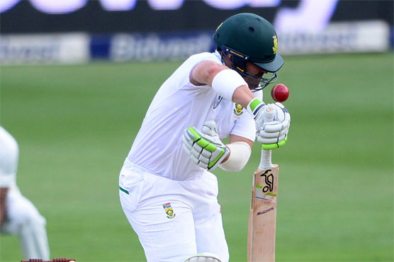 Test to resume despite 'dangerous' Wanderers pitch