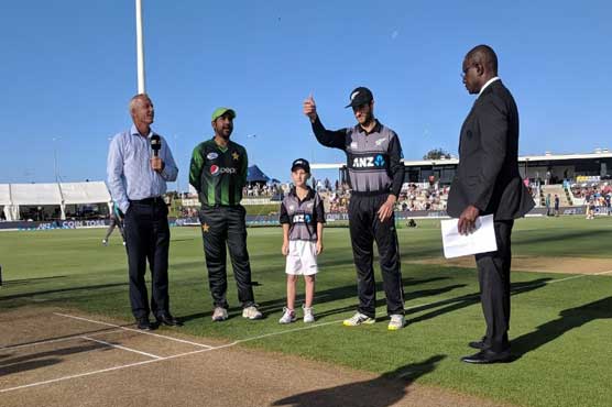 Pakistan win toss, bat in final NZ T20I