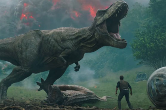 'Jurassic' dinos shake earth, boost North American box office