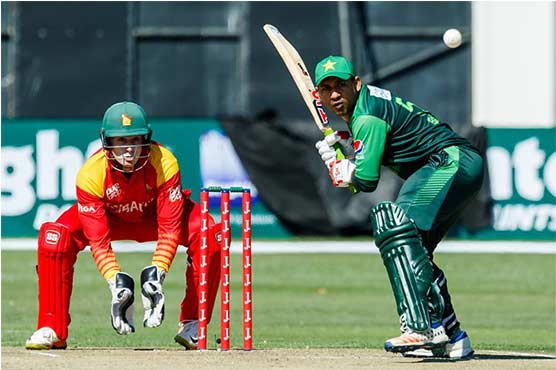 Pakistan crush volatile Zimbabwe by seven wickets