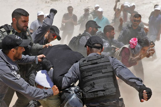 Scuffles as Israel readies to demolish Bedouin village