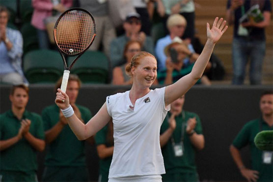 Defending champ Muguruza out of Wimbledon as seeds scatter