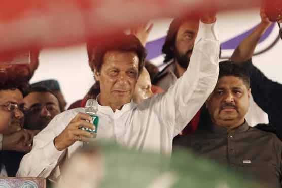 Imran dubs Nawaz 'fake Mandela'