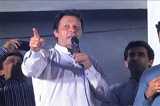 Imran terms Nawaz Sharif 'master of thieves'