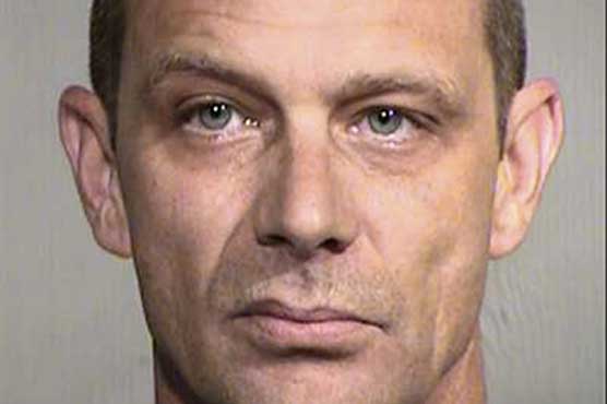 Arizona man arrested after trying to pull over troopers