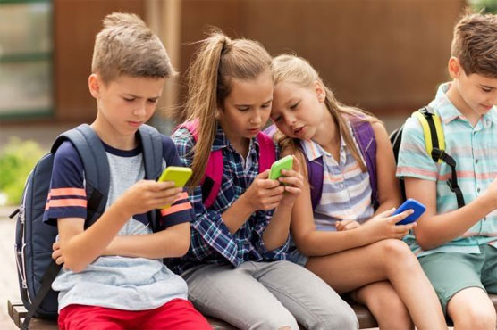 Teens glued to phones risk 'modest' rise in ADHD symptoms: study