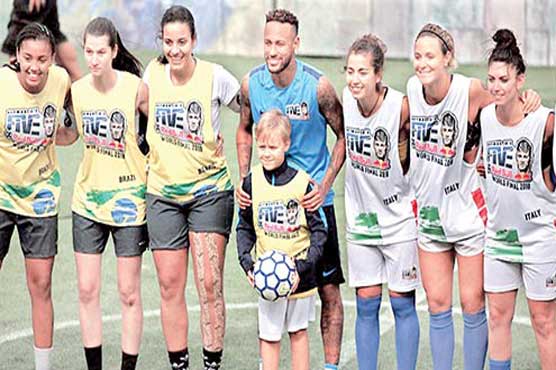 Neymar Jr Participates In Final Of Five A Side Tournament With Son Sports Dunya News