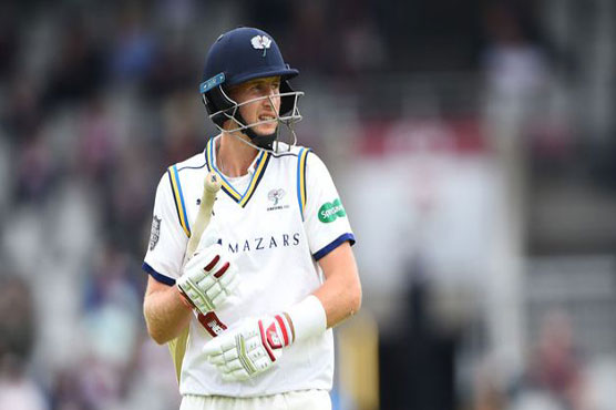 Root falls cheaply again in Roses clash ahead of India opener