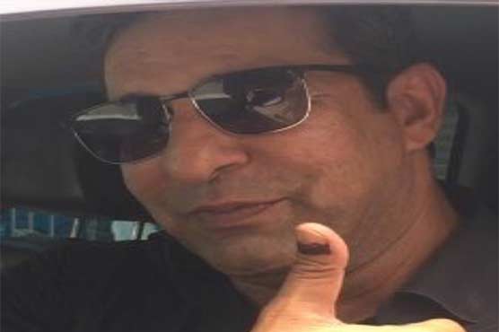 Wasim Akram, Sarfraz Ahmad, Sana Mir and other cast vote on Election Day