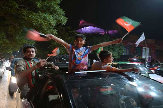 In Pictures: "Khilaadis" celebrate dawn of "Naya Pakistan"