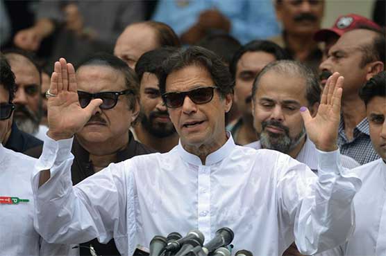 Economic crisis awaiting Imran Khan: Bloomberg report