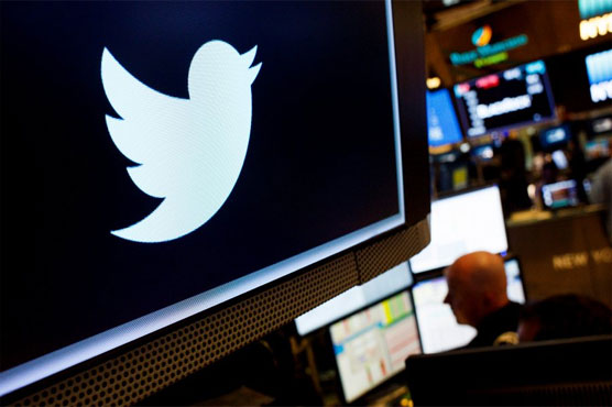 Twitter shares plunge in black week for social media
