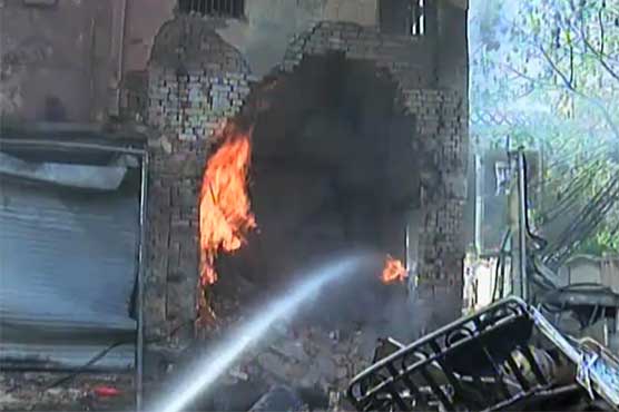 Fire in Rawalpindi's cylinder shop burns two