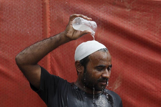 Pakistan's 'shocking' spring heat drives up water use, health risks
