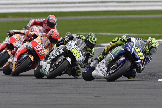 Lorenzo back winning at Italian MotoGP, as Marquez fall reignites championship