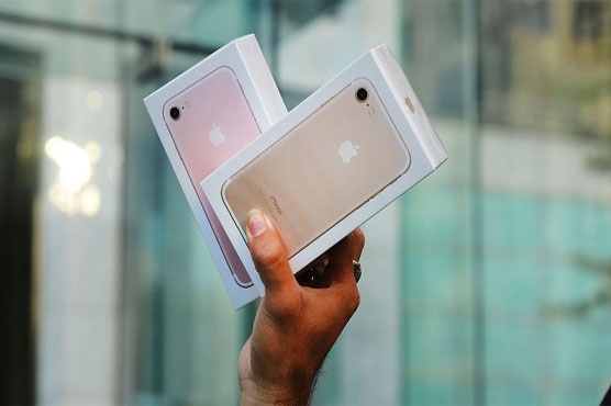 Apple warns suppliers of lower parts orders for new iPhones