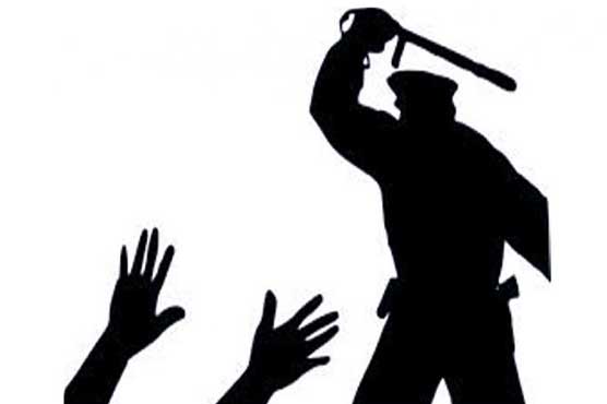 Policeman tortures rickshaw driver in Karor Lal Esan 