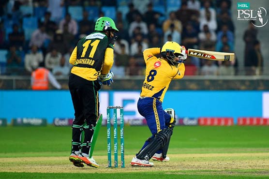 LIVE: Hafeez, Dawson revive Zalmi's hopes 