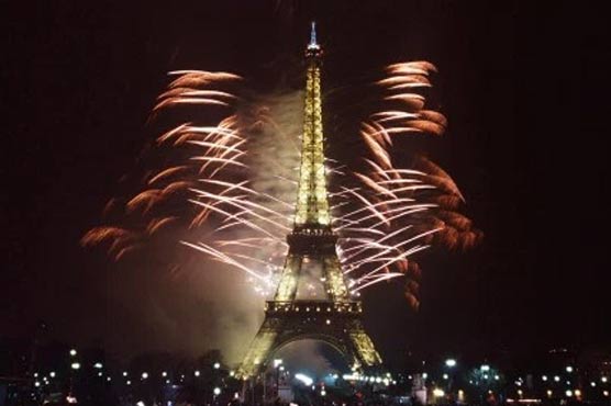 Eiffel Tower in France illuminated for women's rights