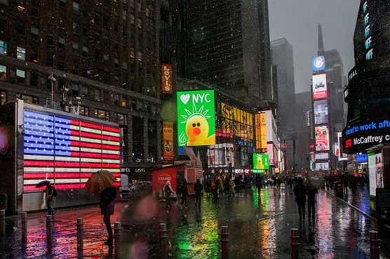 Winter storm hits northeast US, halting over 2,500 flights