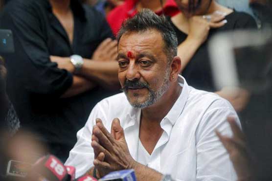 Dead fan wills her property to Sanjay Dutt