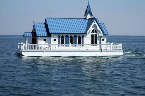 Floating home for sale in Florida State of US
