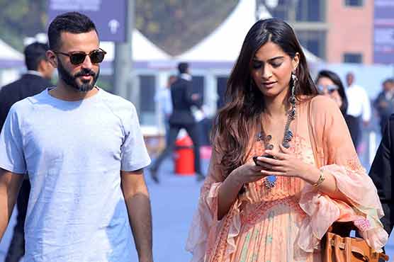 Sonam Kapoor to tie the knot with Anand Ahuja on this date! Sonam Kapoor to tie the knot with Anand Ahuja on this date!
