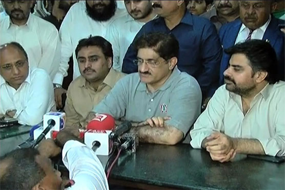 CM Sindh visits different parts of Karachi to review development work