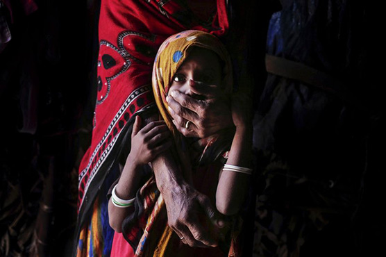 One meal a day: Yemeni mothers try to feed their families