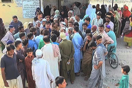 In pursuit of water: Residents of Karachi's Baldia Town frustrated over water shortage 