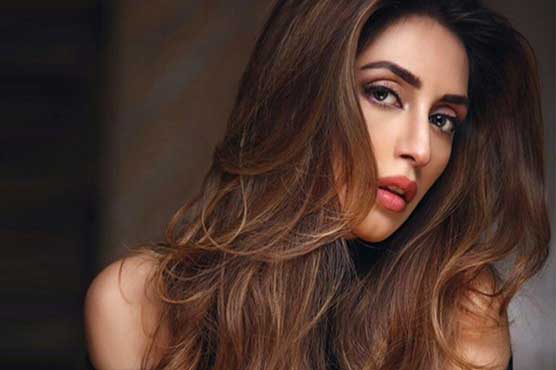 No plan to work in movies across the border: Iman Ali