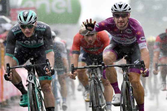 Fourth win for Viviani as Yates holds Giro d'Italia lead