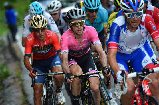 Yates clings to Giro lead as Dumoulin and Froome launch attacks
