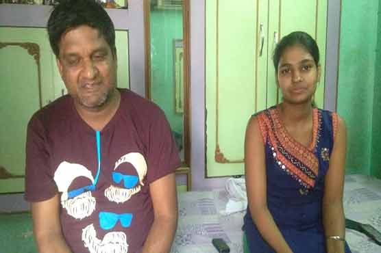 Monkey snatches Rs2 lakh cash bag from Indian girl