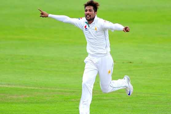 Amir eyes golden memory as Pakistan look to finish off England